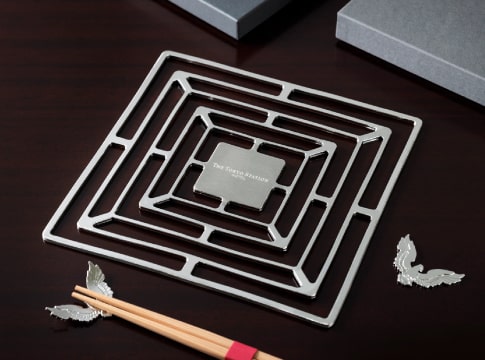 錫の記念品